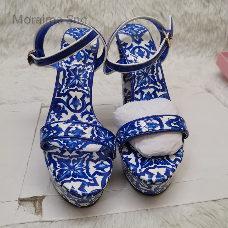 Sandalias de porcelana azul y  - Women'S Shoes Navy Blue reseña y precio